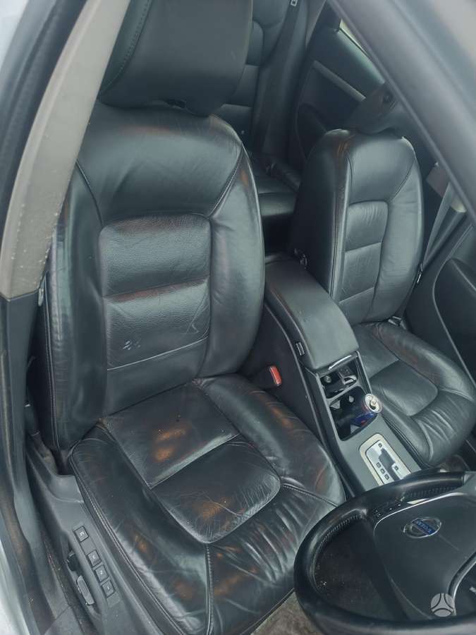 Volvo V70 Spalva 477