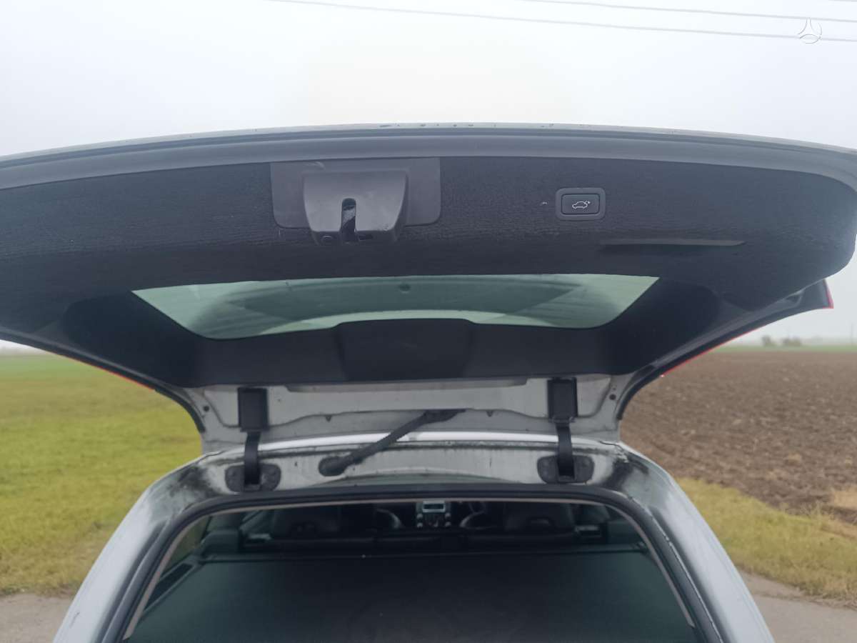 Volvo V70 Spalva 477