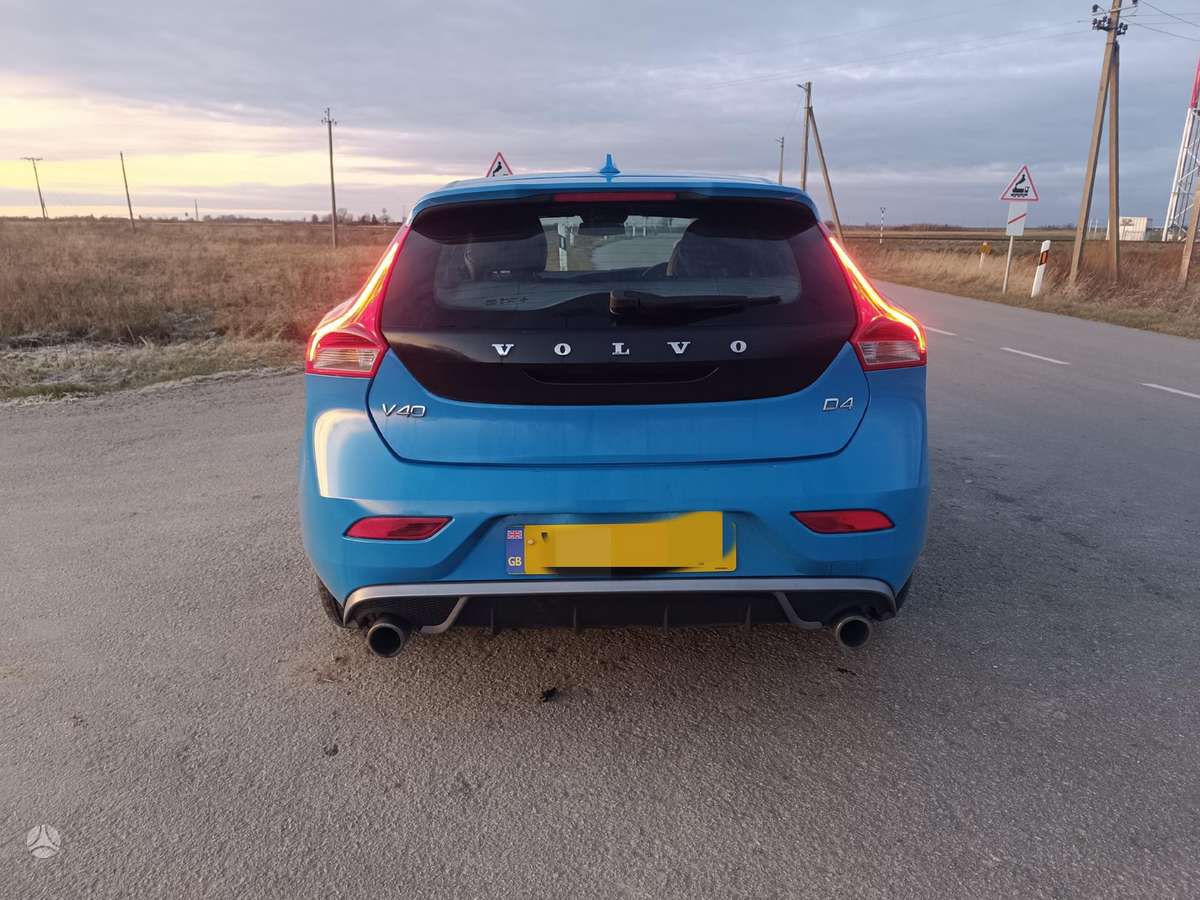 Volvo V40 Spalva 619 16