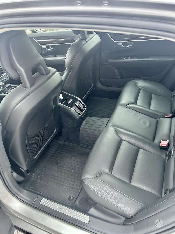 Volvo S90, 2.0 l., Лимузин