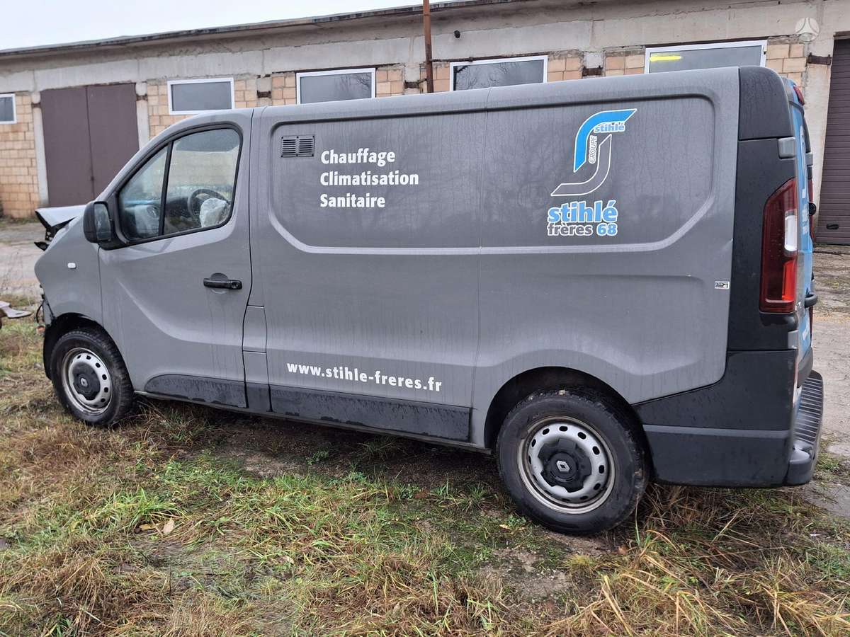 Renault Trafic, preču