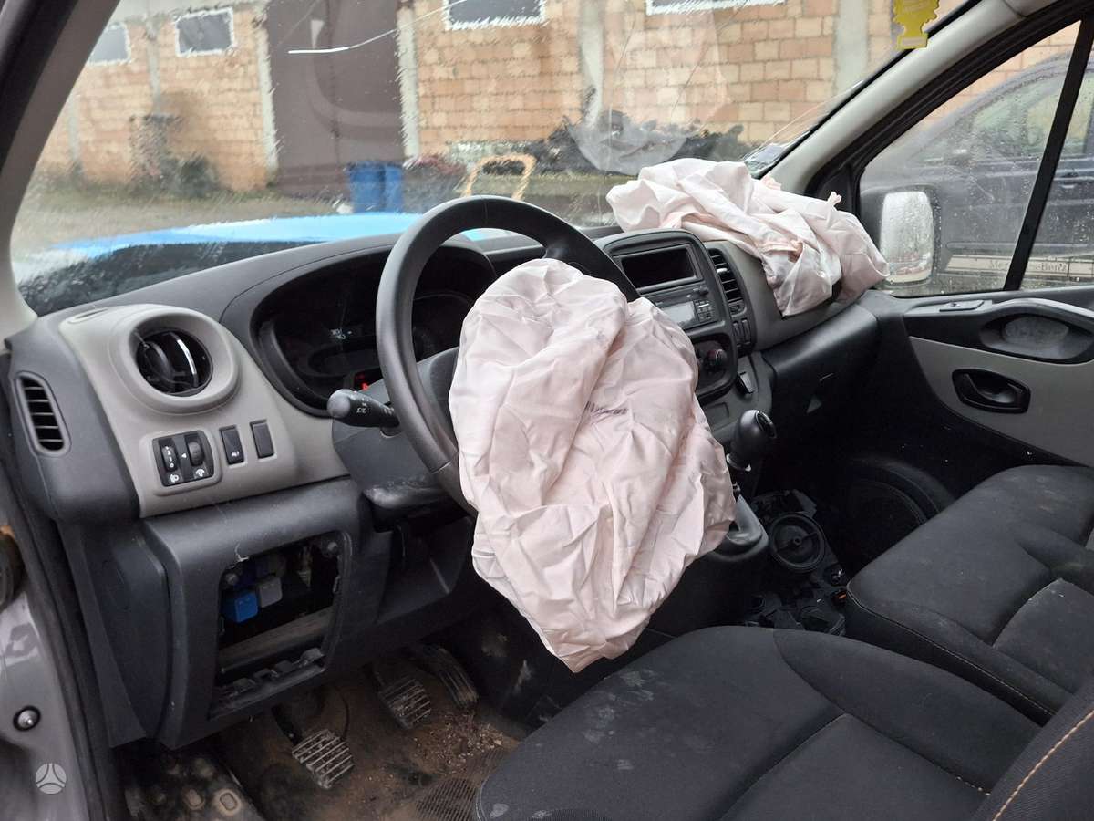 Renault Trafic, грузовые микроавтобусы