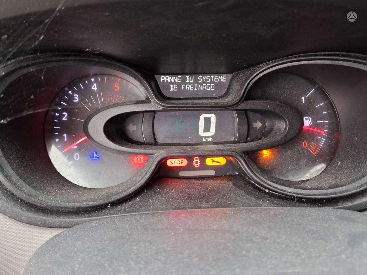 Renault Trafic, preču