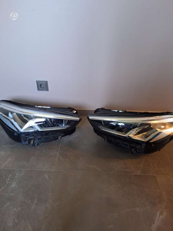 BMW X1 gaismas