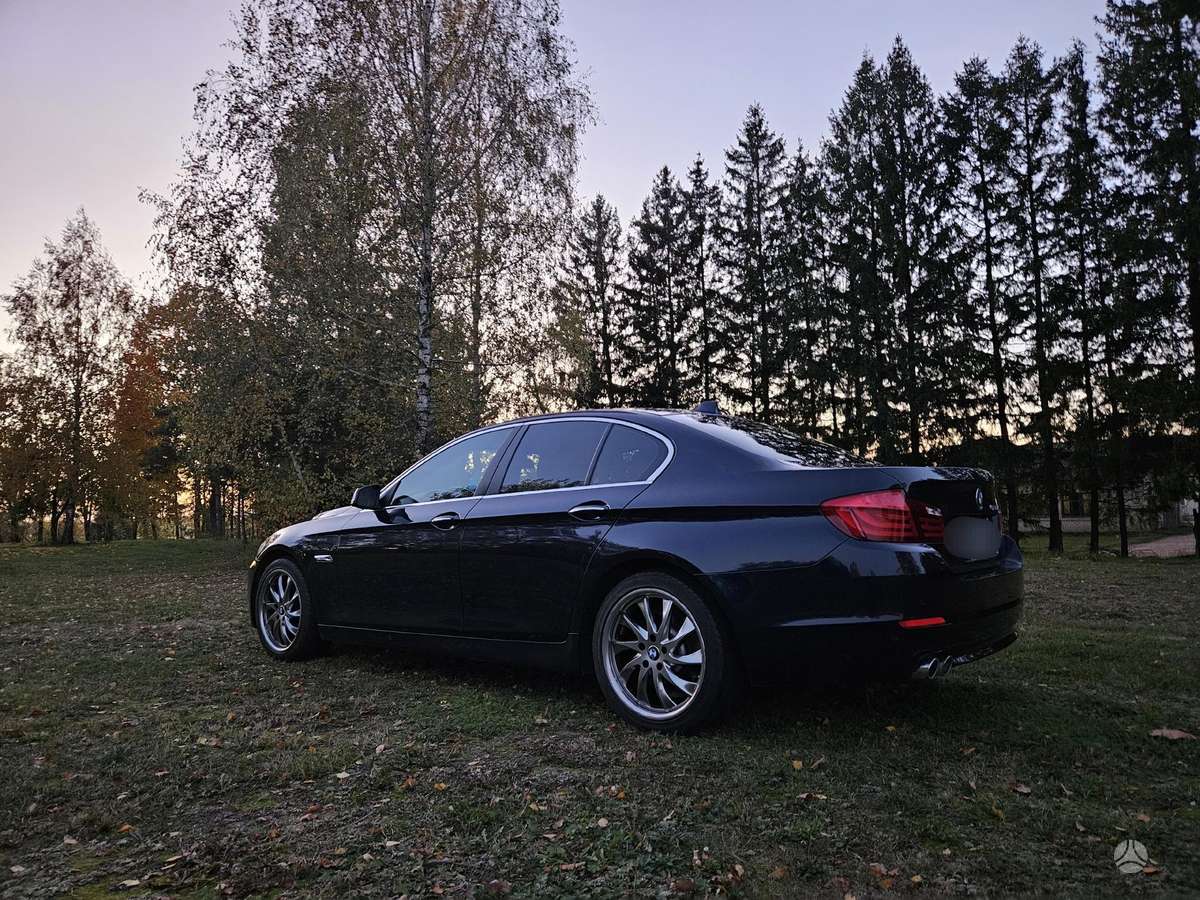 BMW 520, 2.0 l., Седан