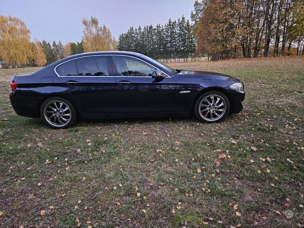 BMW 520, 2.0 l., Седан
