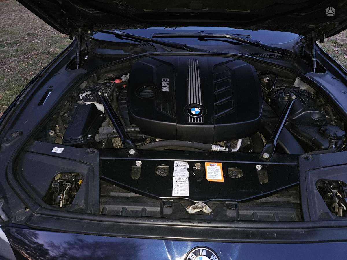BMW 520, 2.0 l., Седан