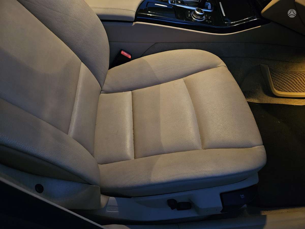 BMW 520, 2.0 l., Седан