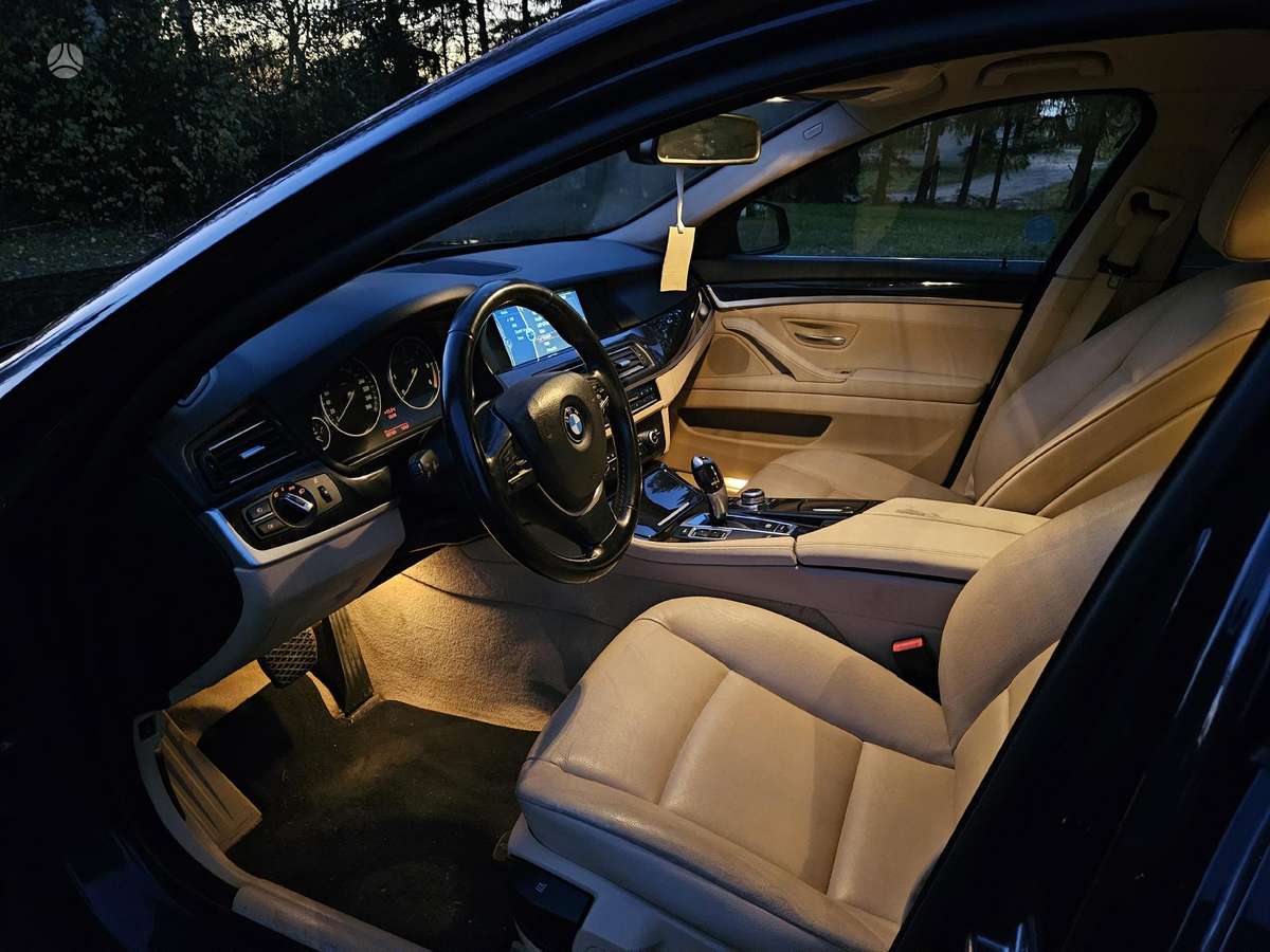BMW 520, 2.0 l., Седан