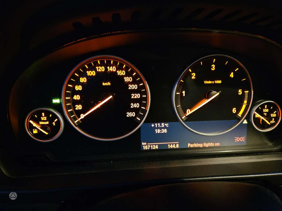 BMW 520, 2.0 l., Седан