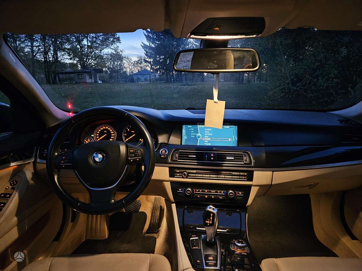 BMW 520, 2.0 l., Седан
