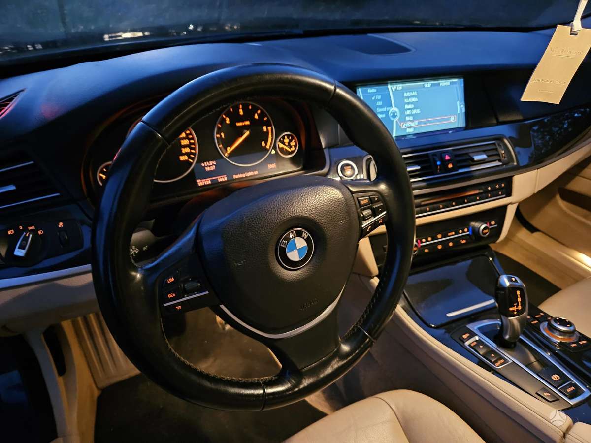BMW 520, 2.0 l., Седан