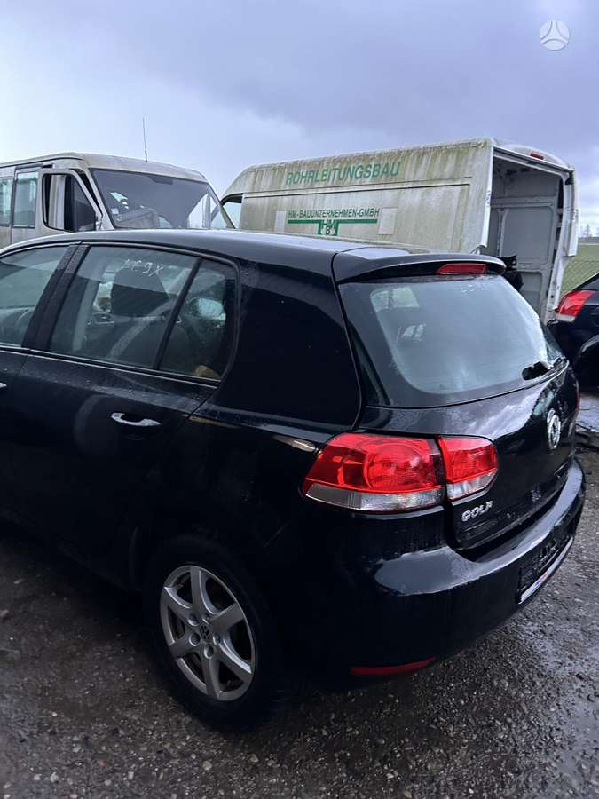 Volkswagen Golf for parts