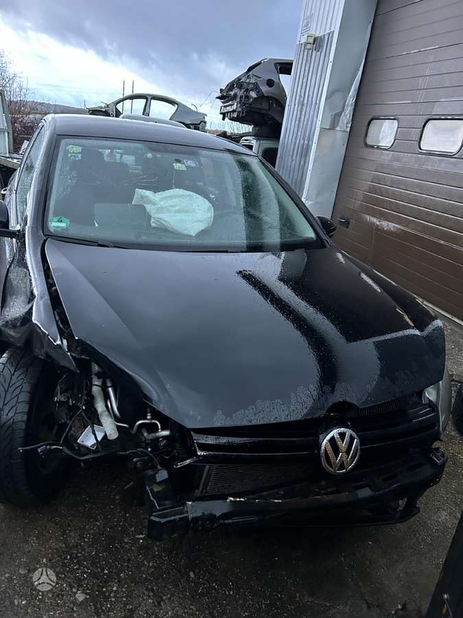 Volkswagen Golf rezerves daļās