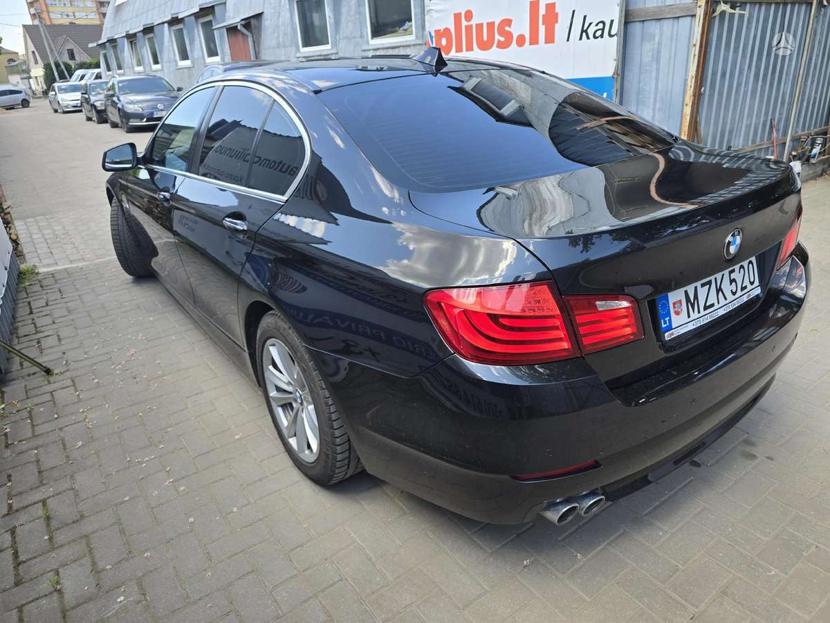 BMW 520, 2.0 l., Седан