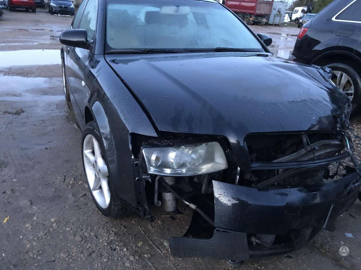 Audi A4 dalimis