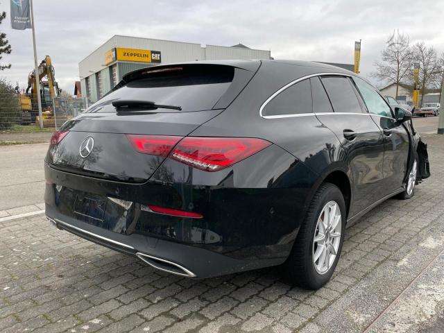 Mercedes-Benz CLA200