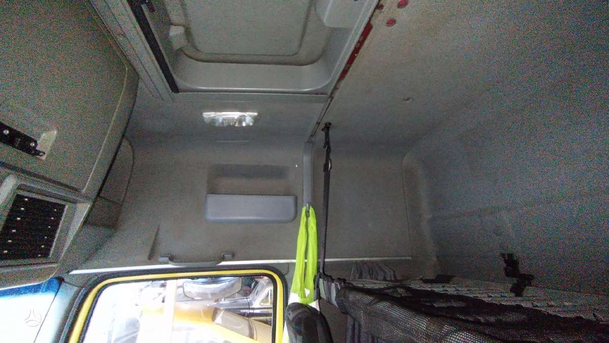 Mercedes-Benz Atego822, dropside with curtains