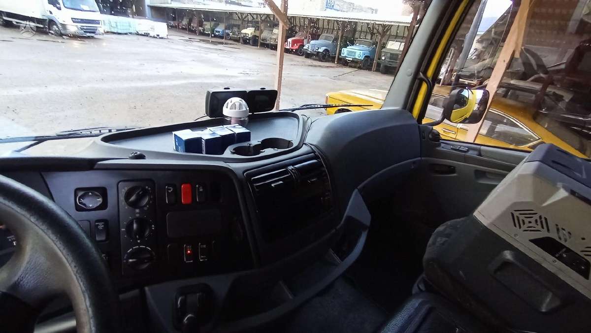 Mercedes-Benz Atego822, dropside with curtains