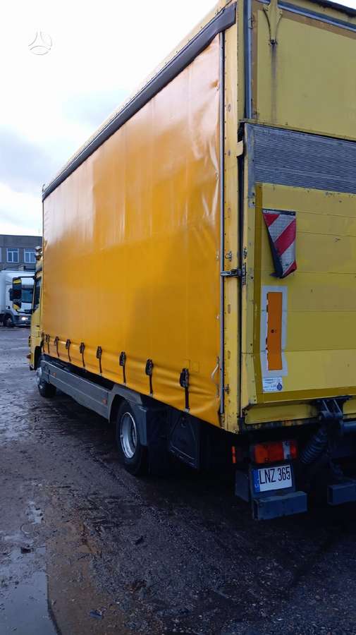 Mercedes-Benz Atego822, dropside with curtains