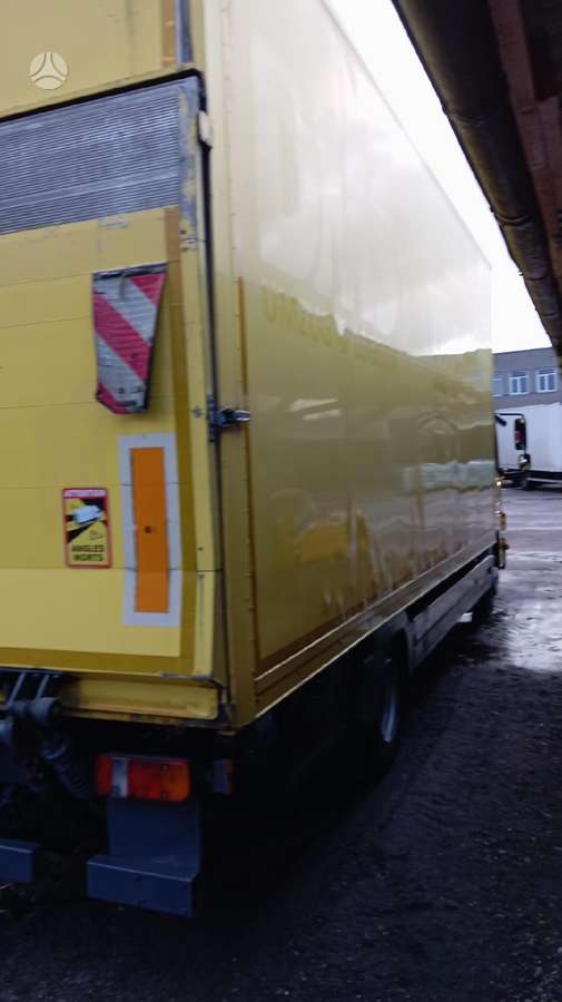 Mercedes-Benz Atego822, dropside with curtains