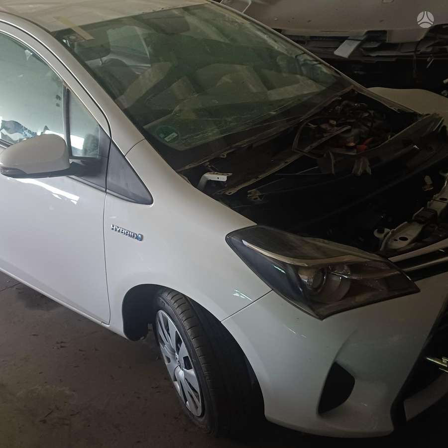 Toyota Yaris детали кузова