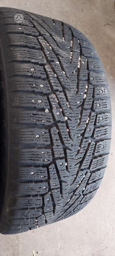 Nokian, winter 275/40 R20