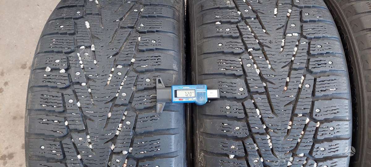 Nokian, зимние 275/40 R20