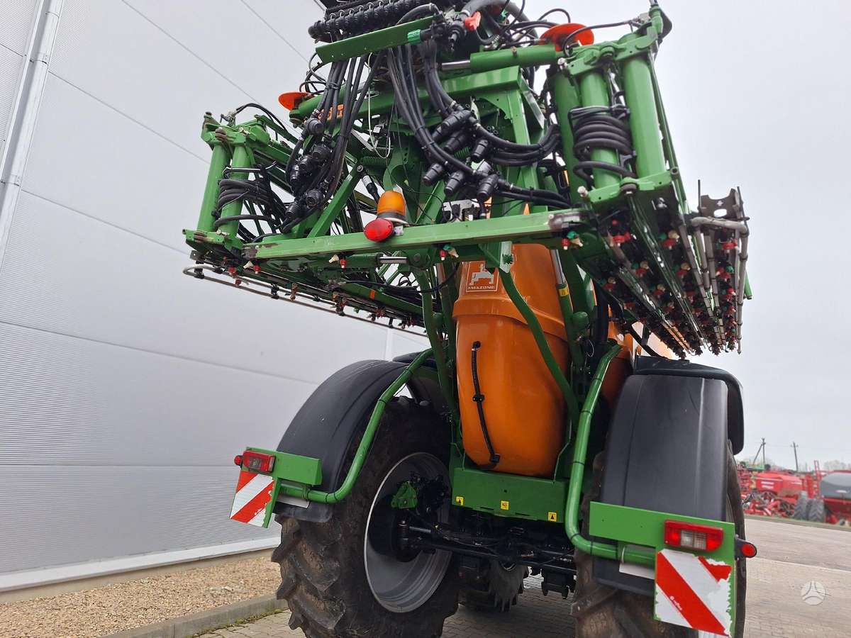 Amazone UX 11200, разбрызгиватели