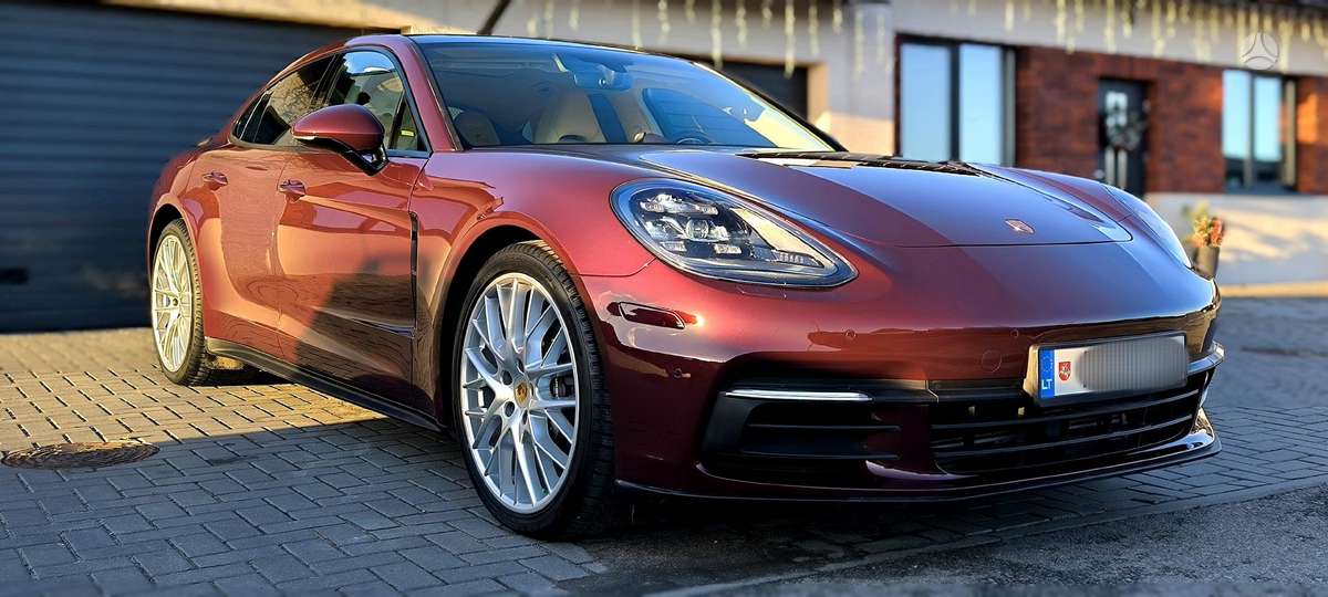 Porsche Panamera, 3.0 l., hatchback