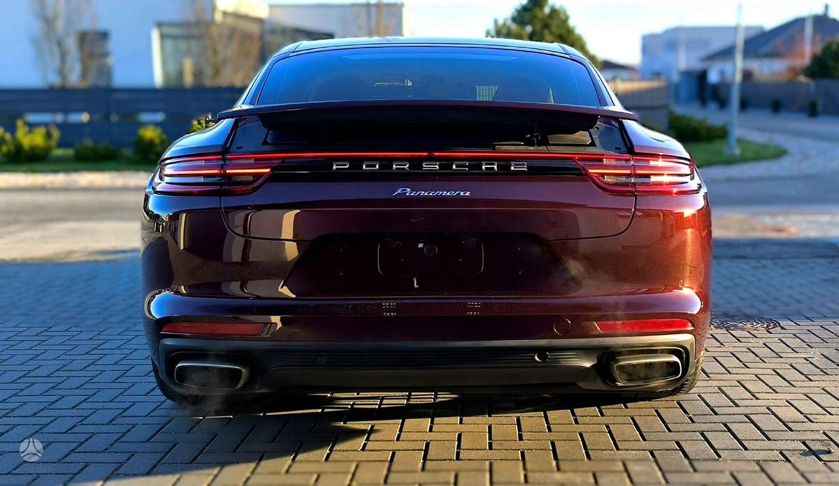 Porsche Panamera, 3.0 l., hatchback