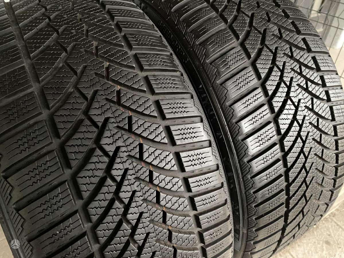 Semperit Speed grip3/2022m, winter 235/35 R19