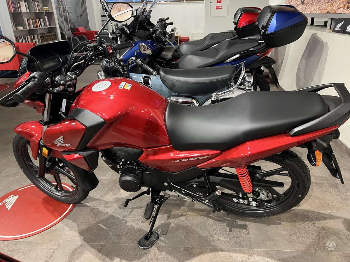 Honda CB 125cc, street / classic