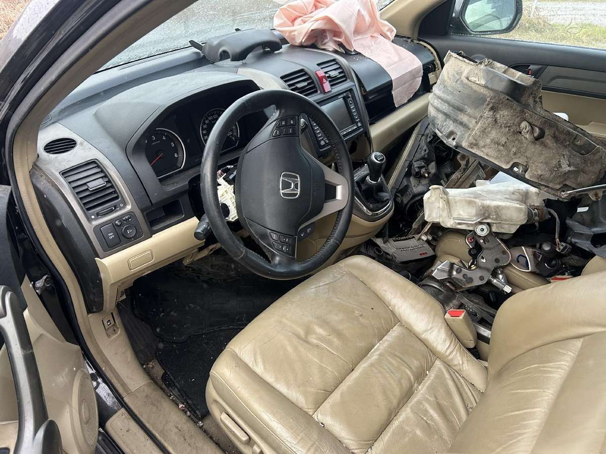 Honda CR-V Dalis pristatome