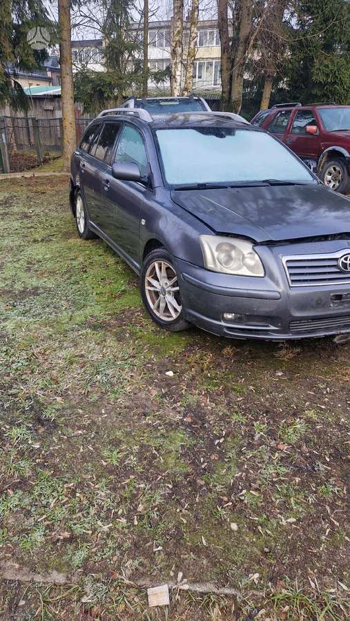 Toyota Avensis детали кузова