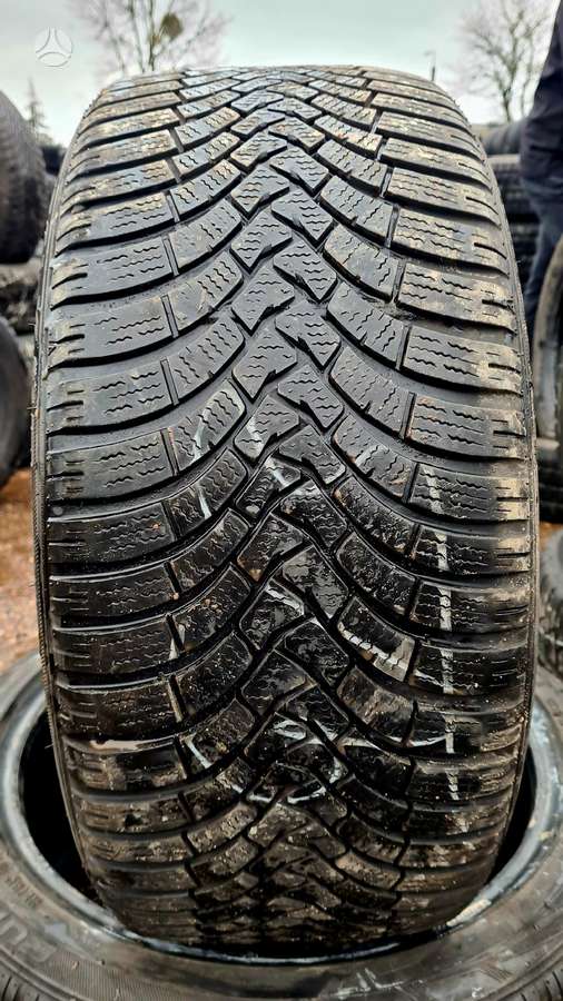 Falken, žieminės 245/40 R19