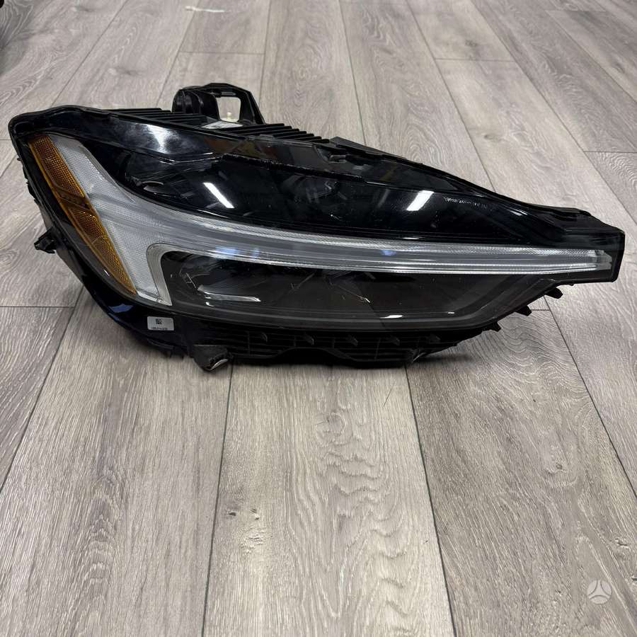 Volvo XC60 lights
