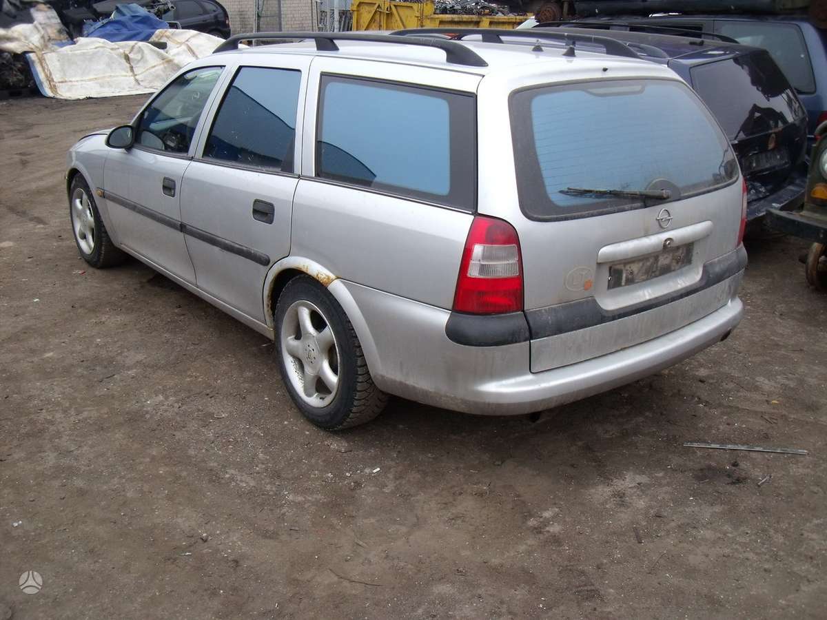 Opel Vectra Dalimis
