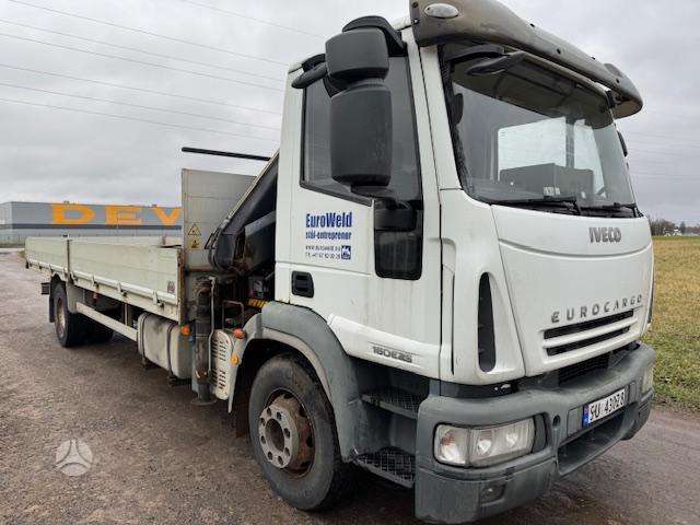 Iveco 160E25, su kranu