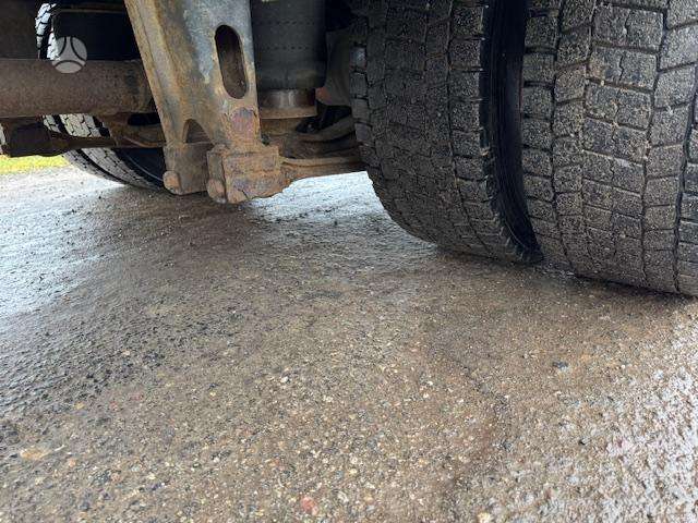 Iveco 160E25, ar krānu