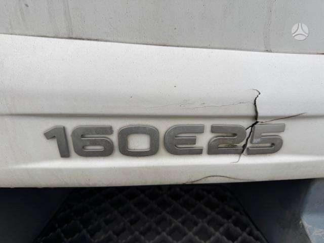 Iveco 160E25, ar krānu