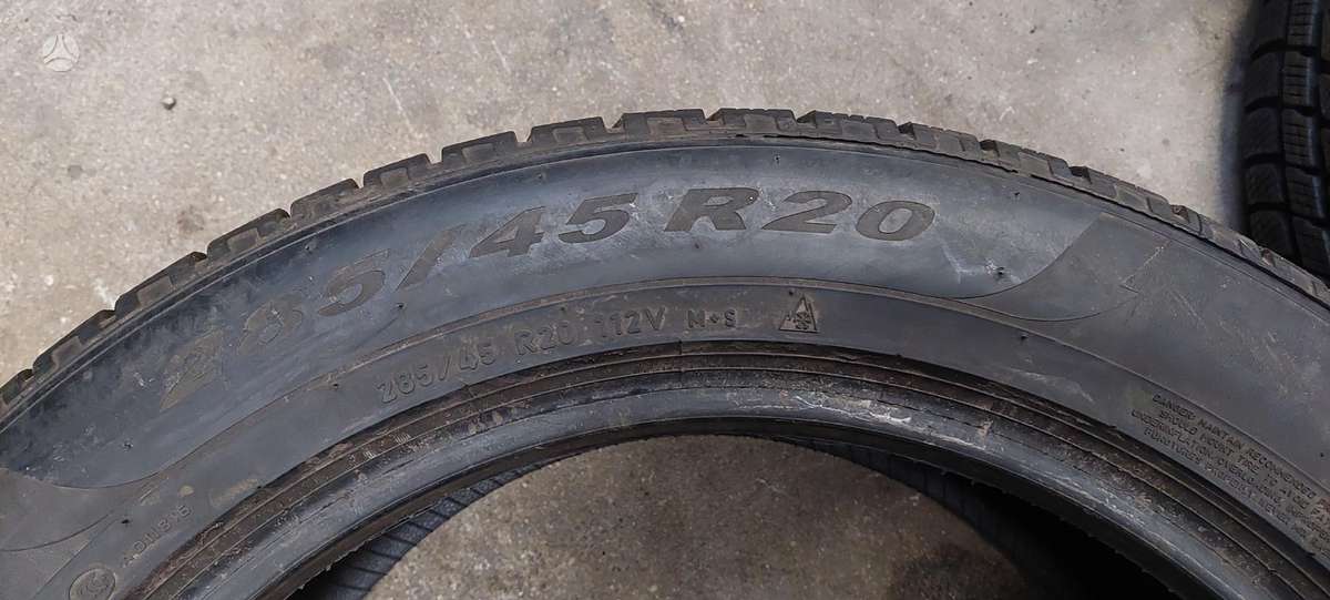 Pirelli, winter 285/45 R20