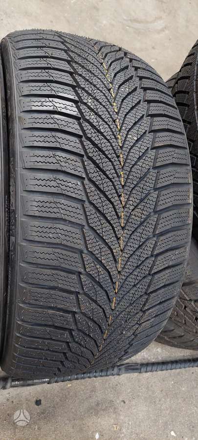 Nexen, winter 255/35 R19