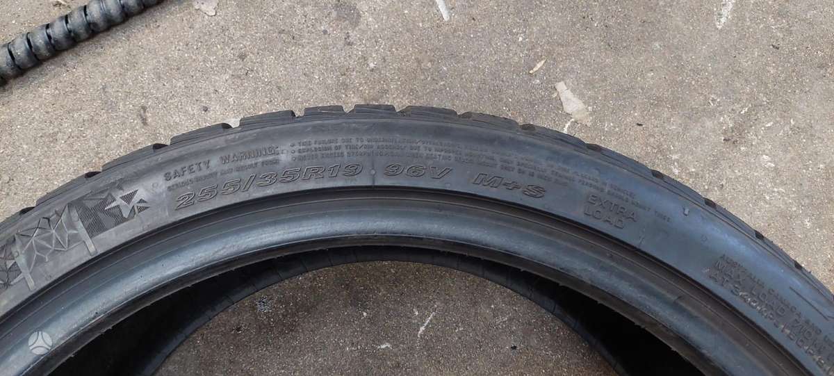 Nexen, зимние 255/35 R19