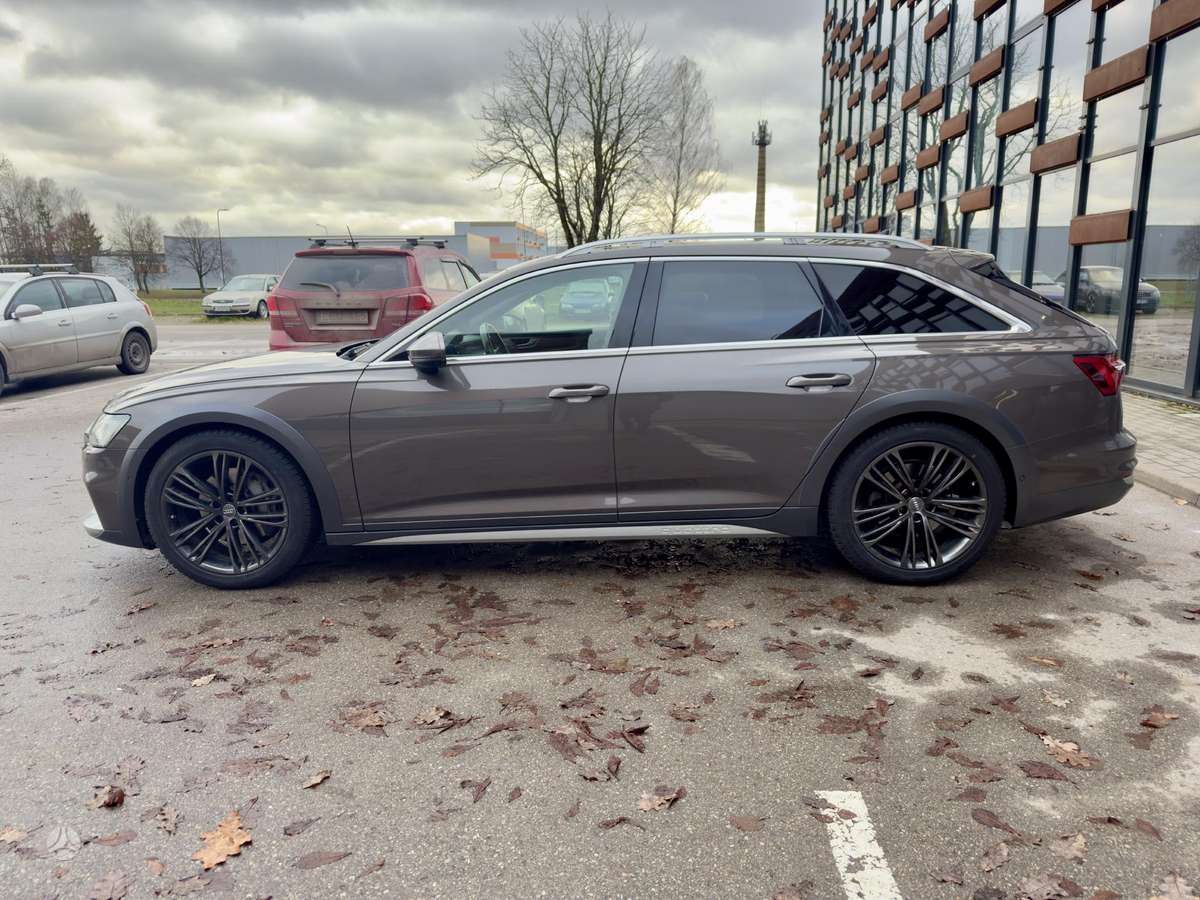 Audi A6 allroad, 3.0 l., Универсал