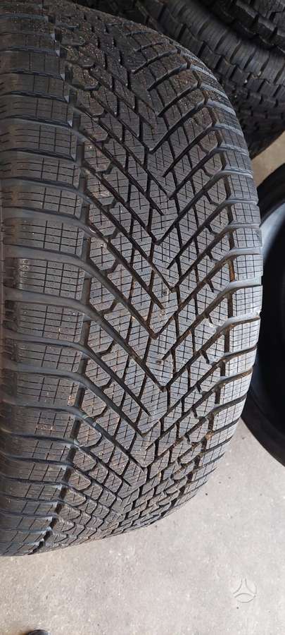 Pirelli, зимние 285/40 R21