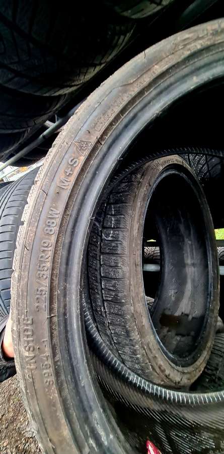 Toyo, зимние 225/35 R19