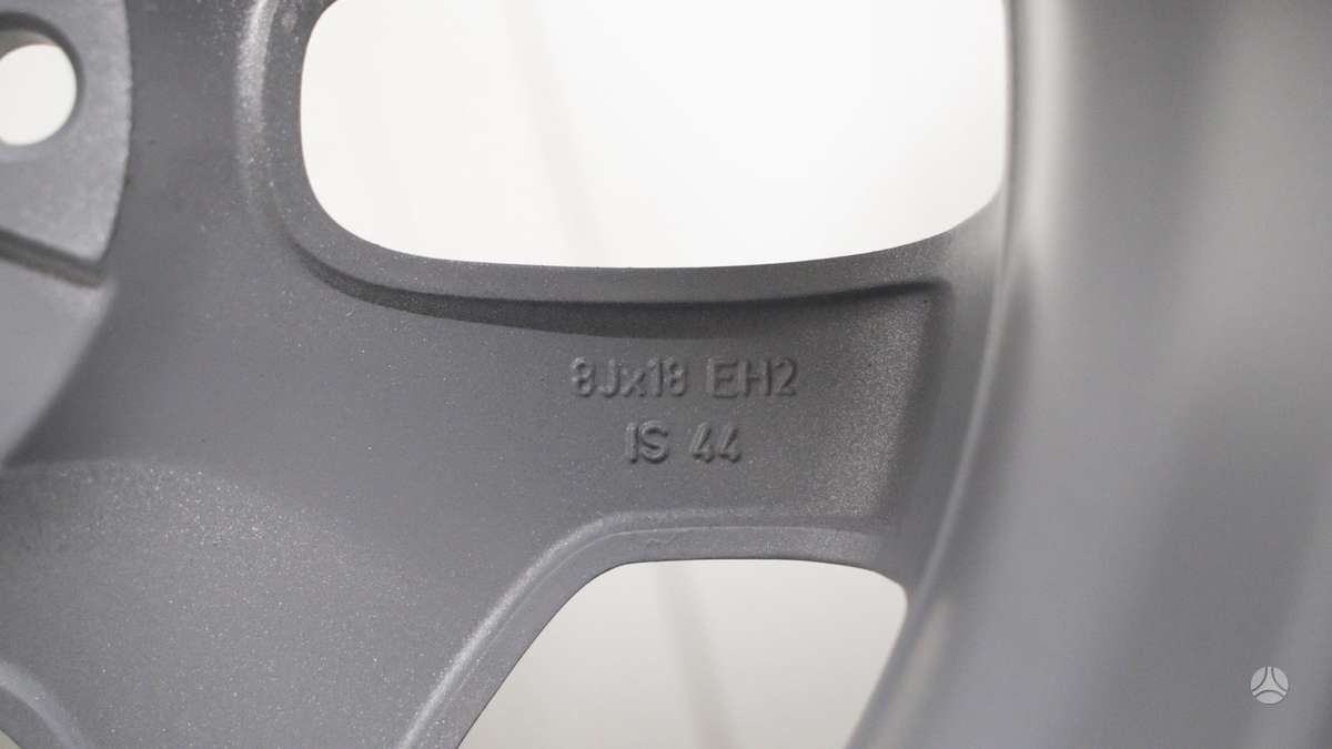 BMW Style 192, light alloy, R18