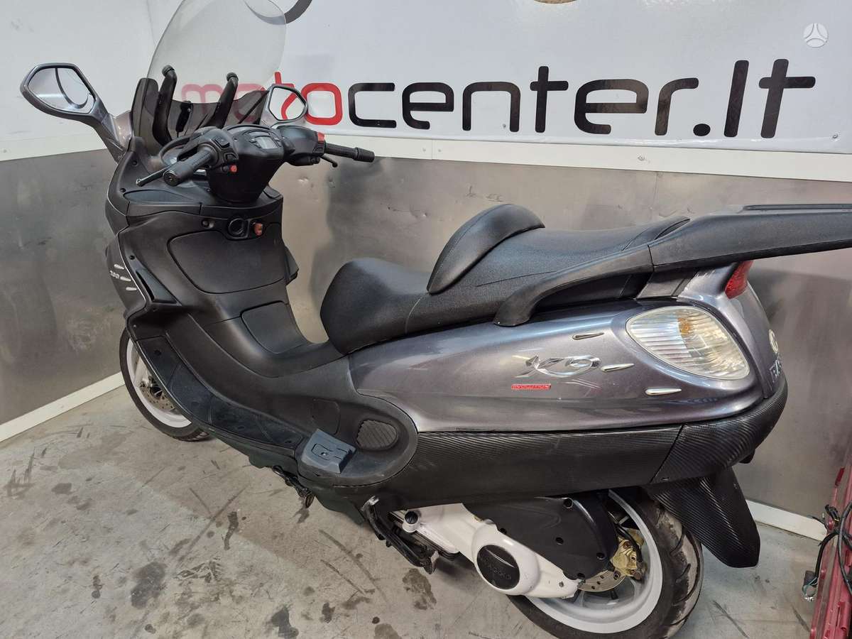 Piaggio X9 200cc, scooters / mopeds