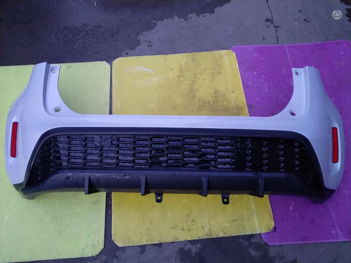 Toyota Yaris Cross kėbulo dalys